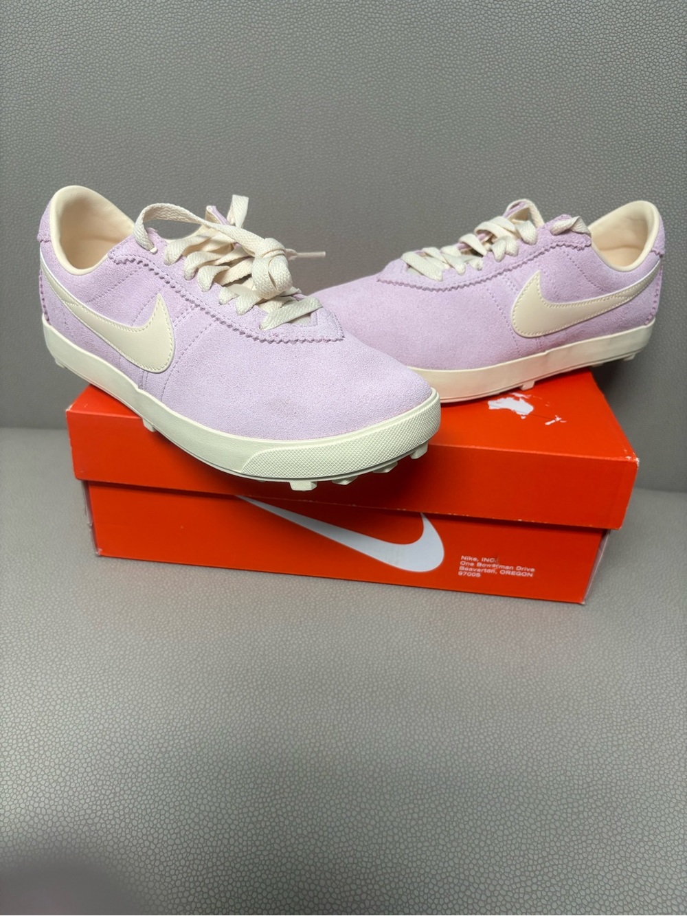 Brand New, never worn, light purple Nike Astros 6.5W